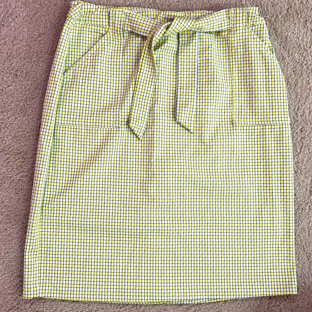 Yellow, creme & black plaid skirt